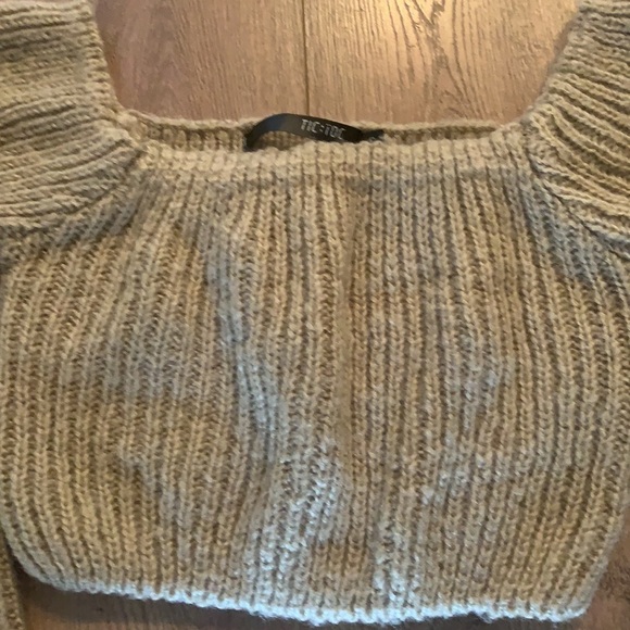 Adorable Crop tan sweater size Small - Picture 5 of 12